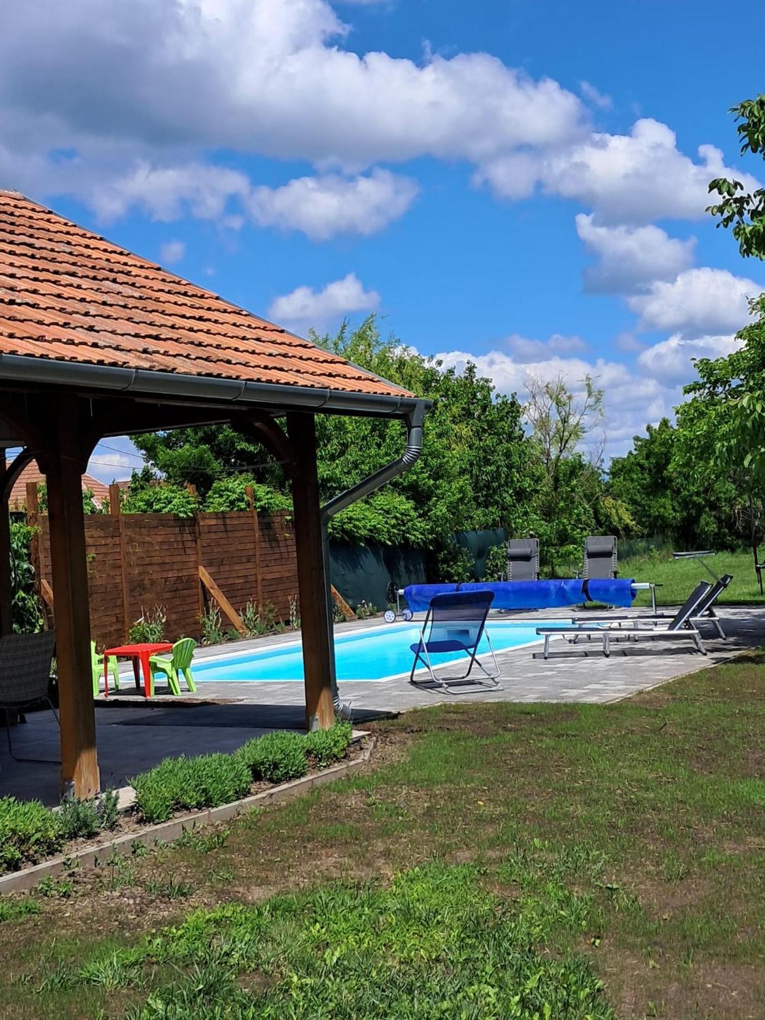 Melody Huis Poroszlo Exterior photo
